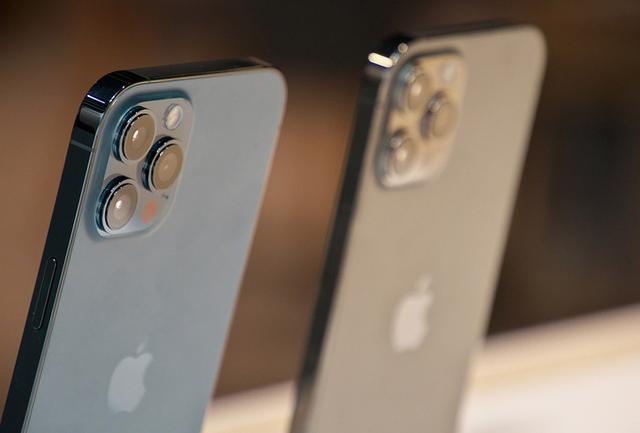 微信张小龙称是上帝选中的人；苹果新机或名iPhone 12S-2.jpg